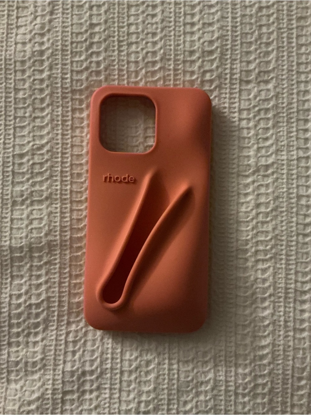 RHODE Peach Silicone Phone Case - Picture 2 of 6